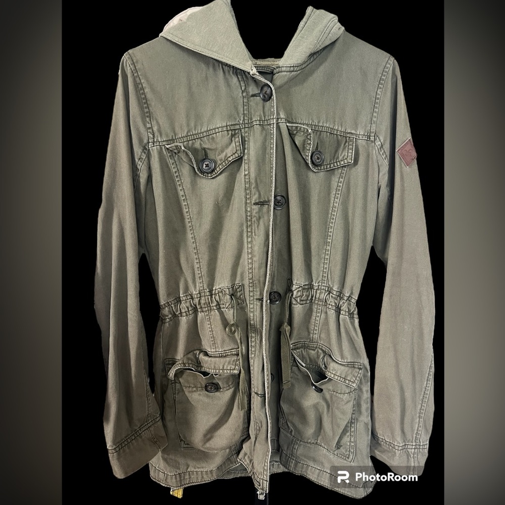 Hollister 🧥 Size M
